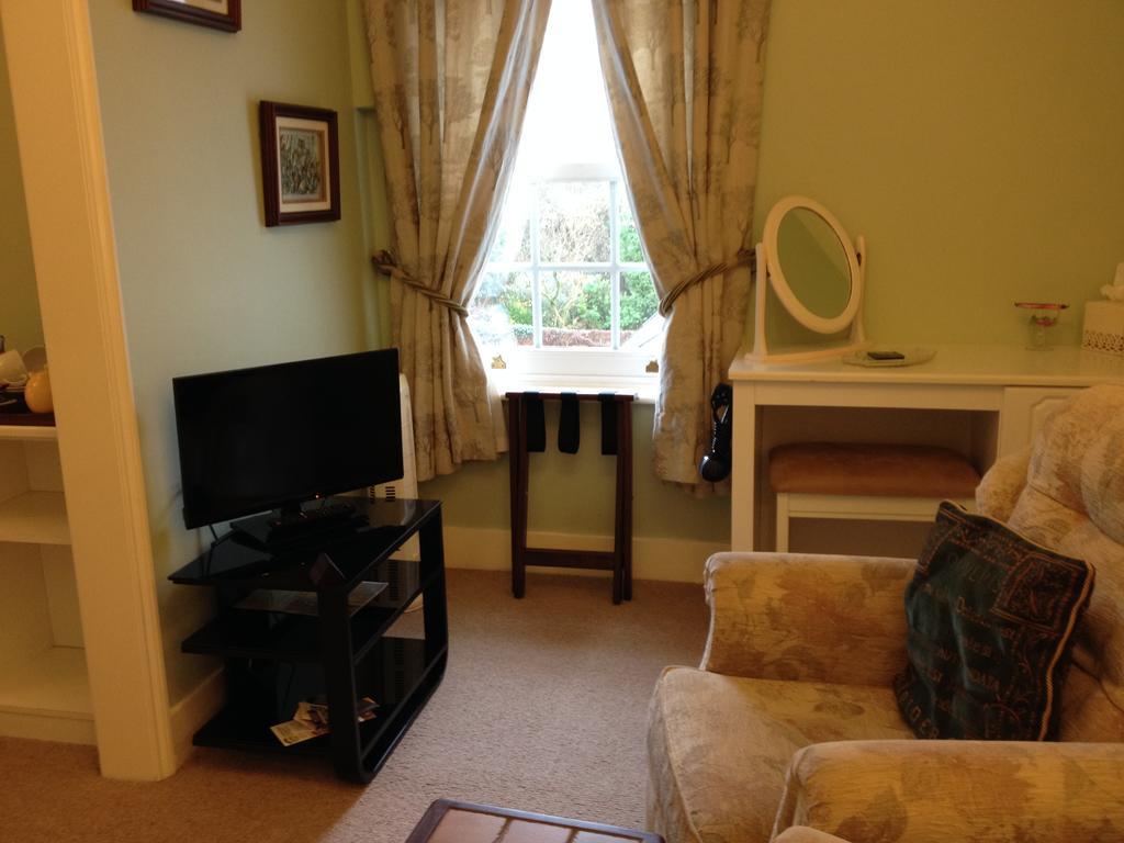 Clayhill House Bed & Breakfast Lyndhurst Bagian luar foto