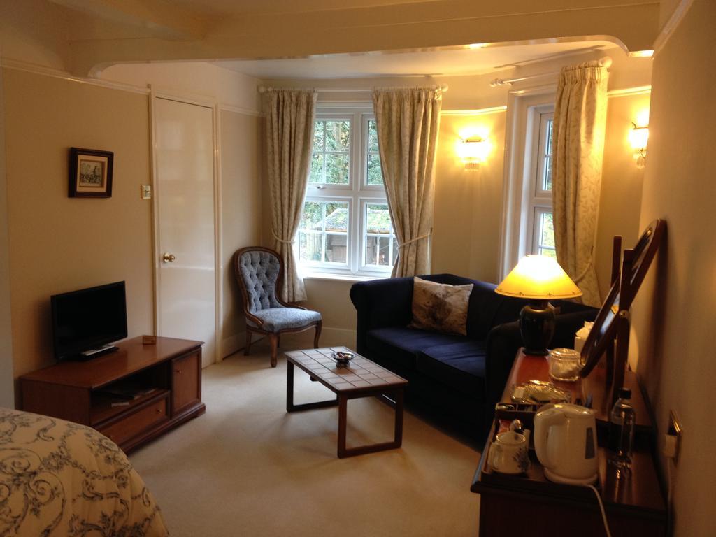 Clayhill House Bed & Breakfast Lyndhurst Bagian luar foto